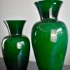 Žalios spalvos stiklinės vazos