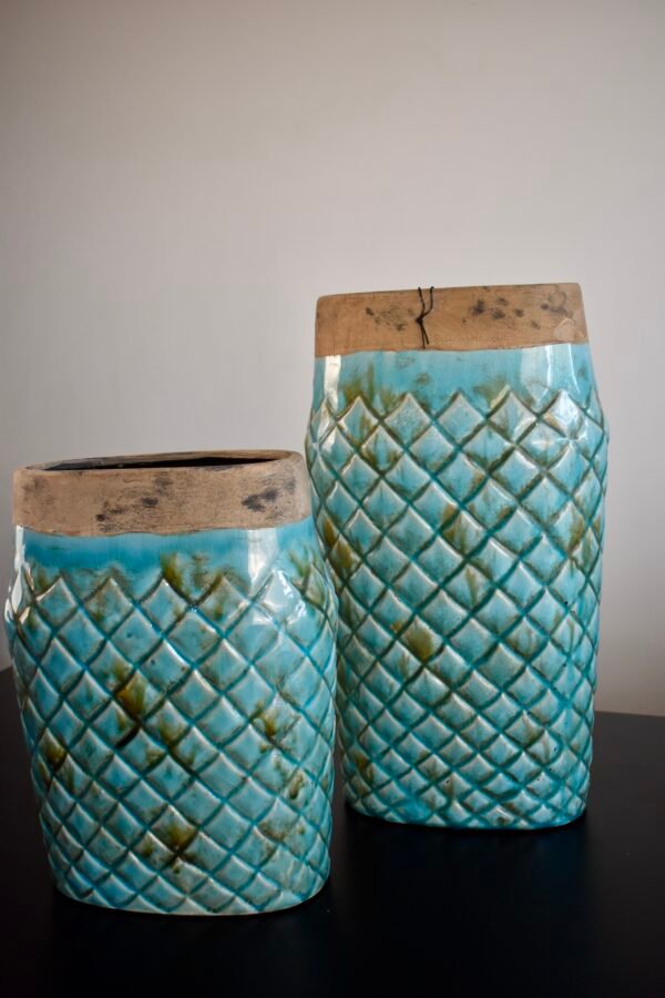 Rinkinys turkio spalvos molinių vazų